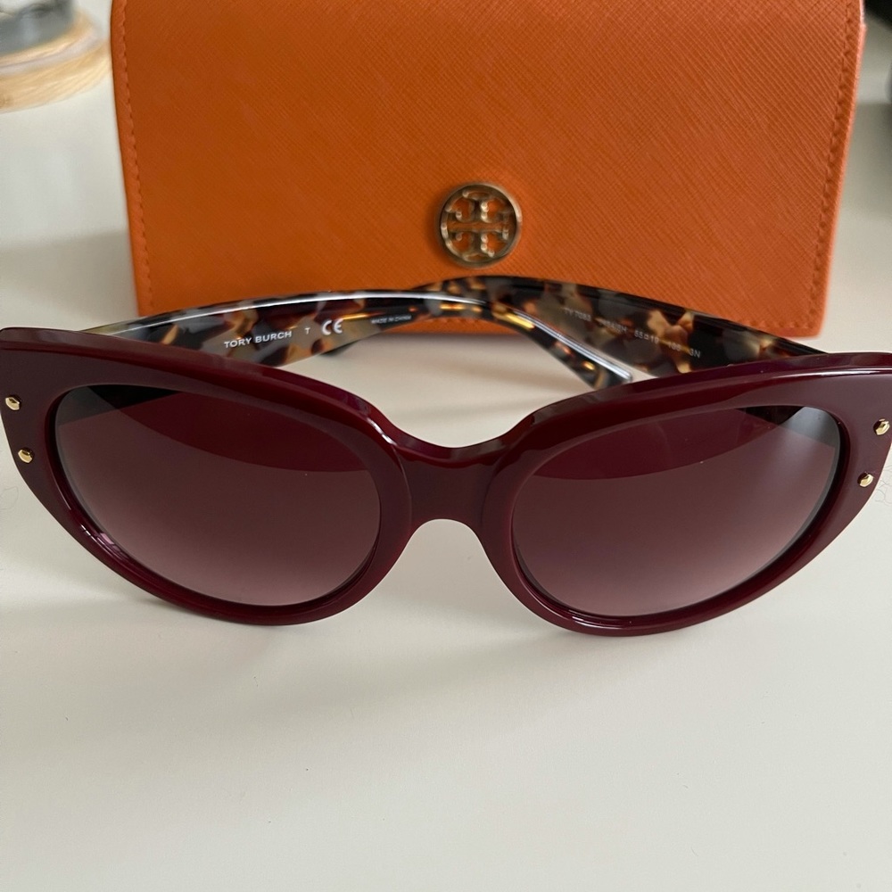 Most have sun glasses!